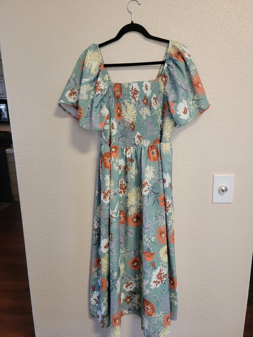BloomChic Floral Backless Mint Midi Dress